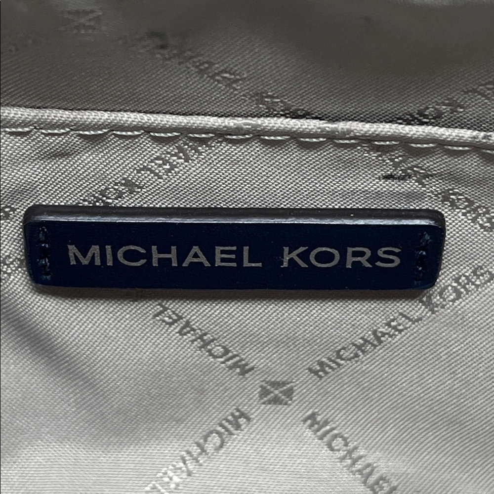 MICHAEL KORS CONNIE CAMERA CROSSBODY BAG LIGHT AND DARK BLUE LEATHER MK PRINT - Picture 11 of 16